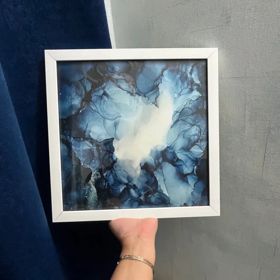 تابلو آبرنگی سفید آبی