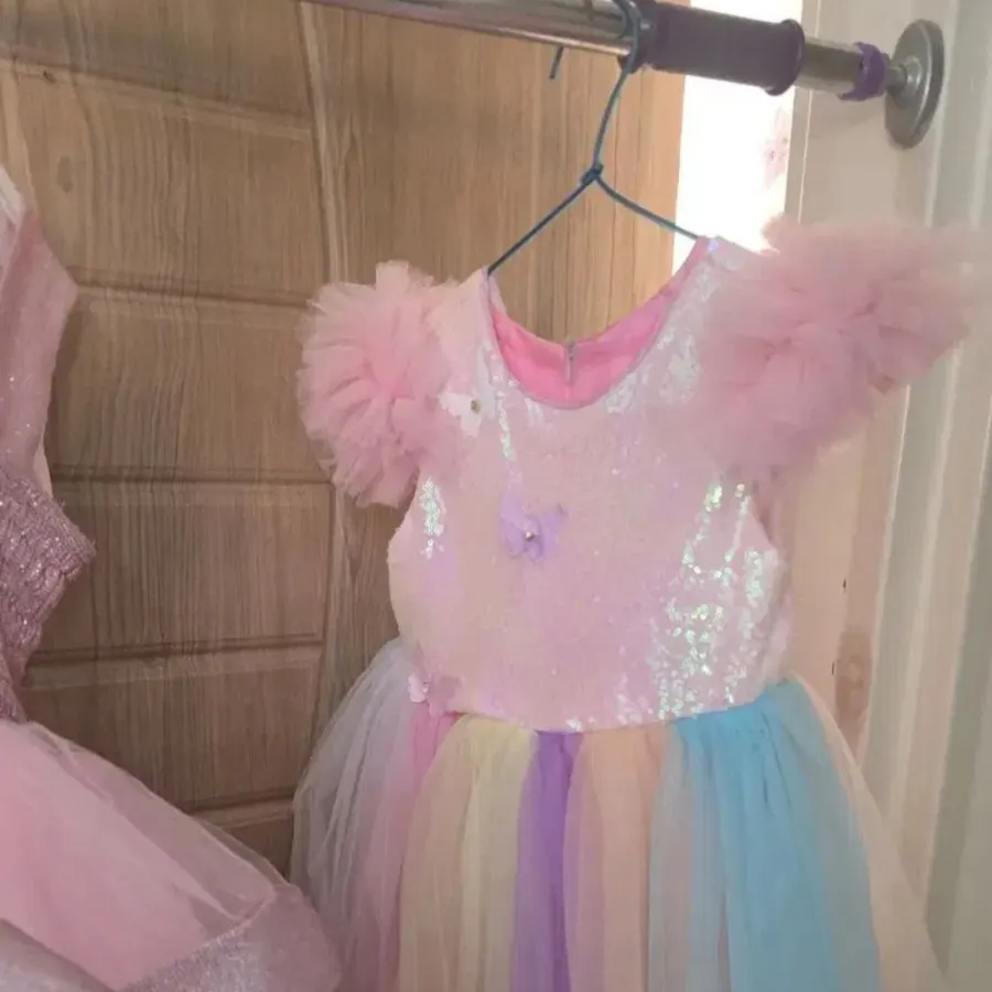 پیراهن دخترانه