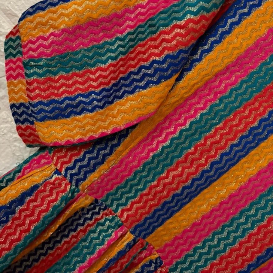 پیراهن رنگارنگ