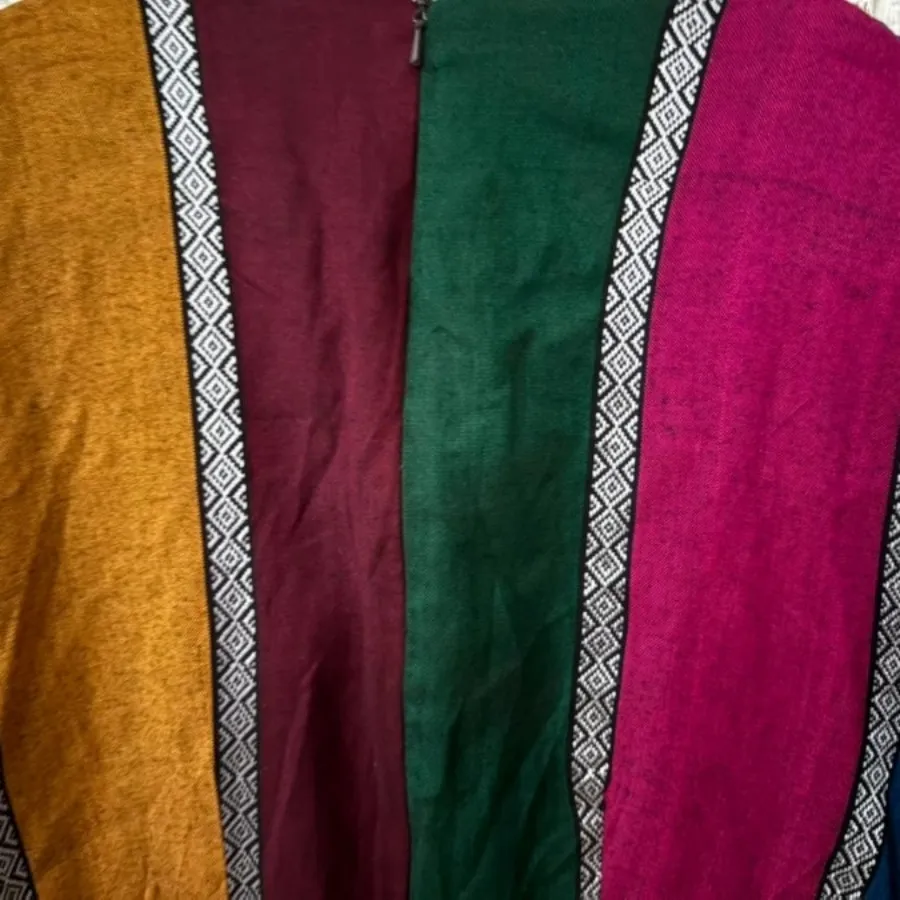 پیراهن رنگارنگ نخی