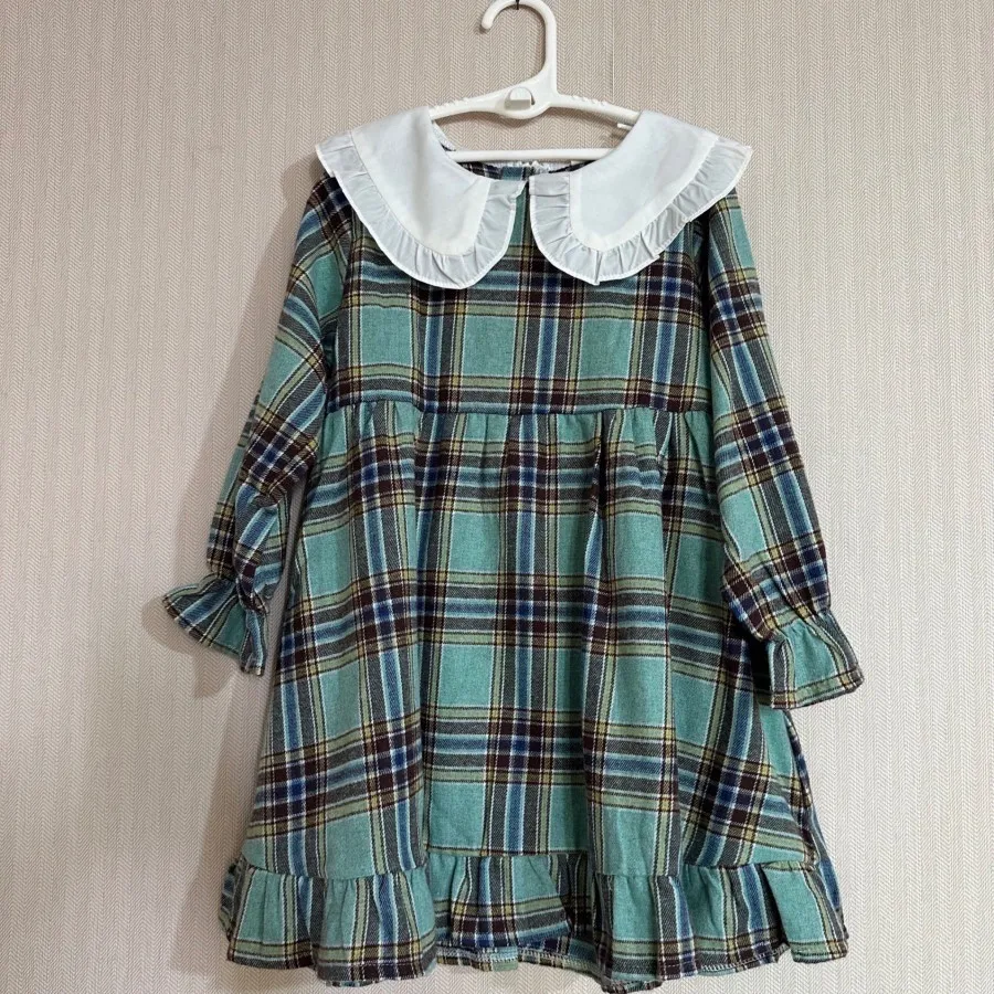 پیراهن دخترانه