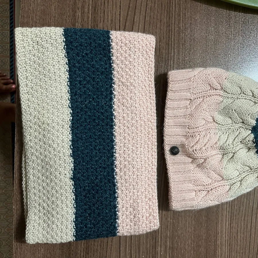 کلاه و شال گردن تارتن