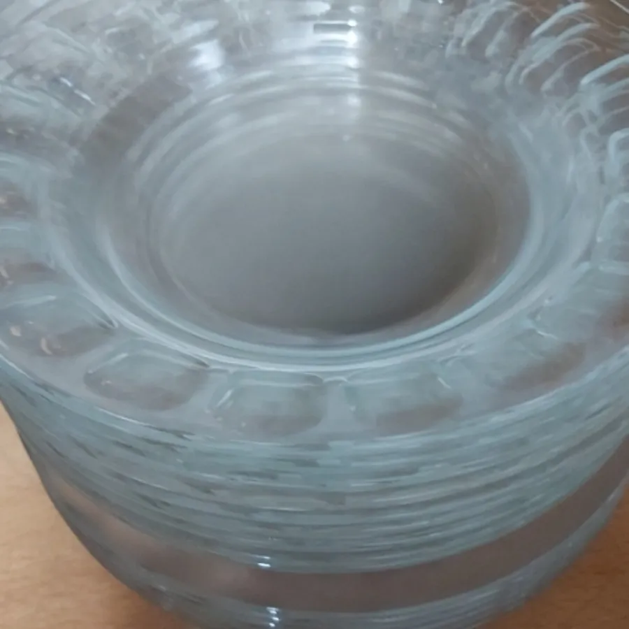 بشقاب پلو و خورش خوری