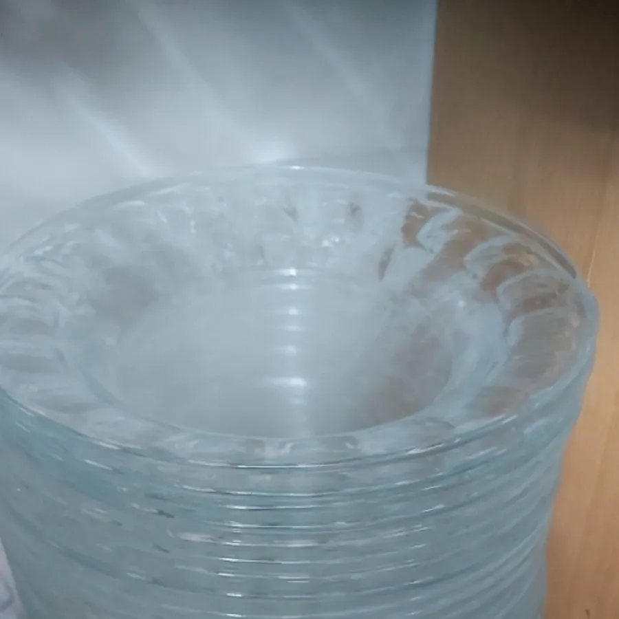 بشقاب پلو و خورش خوری