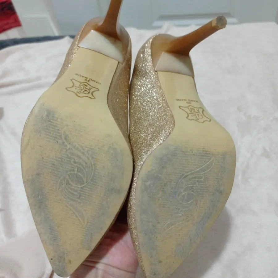 کفش پاشنه بلند