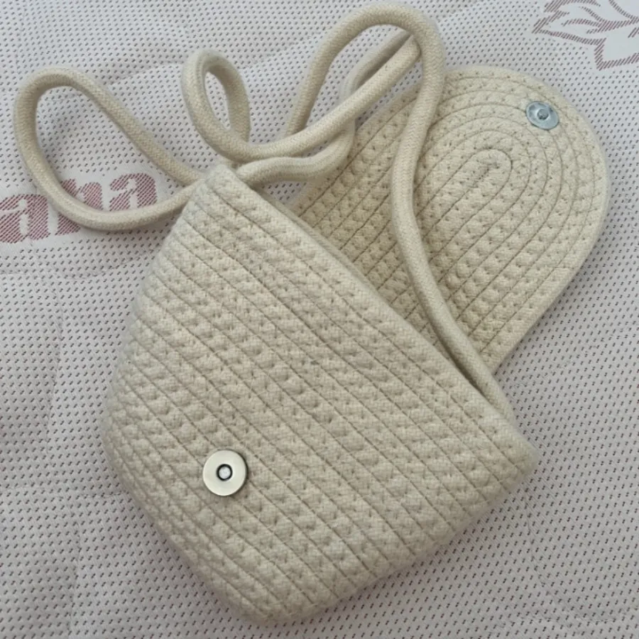 کیف بافته شده