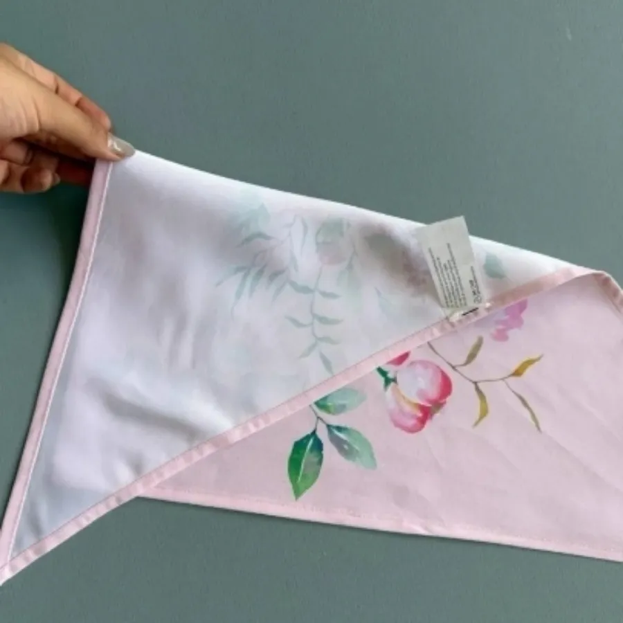 مینی اسکارف انگلیسی