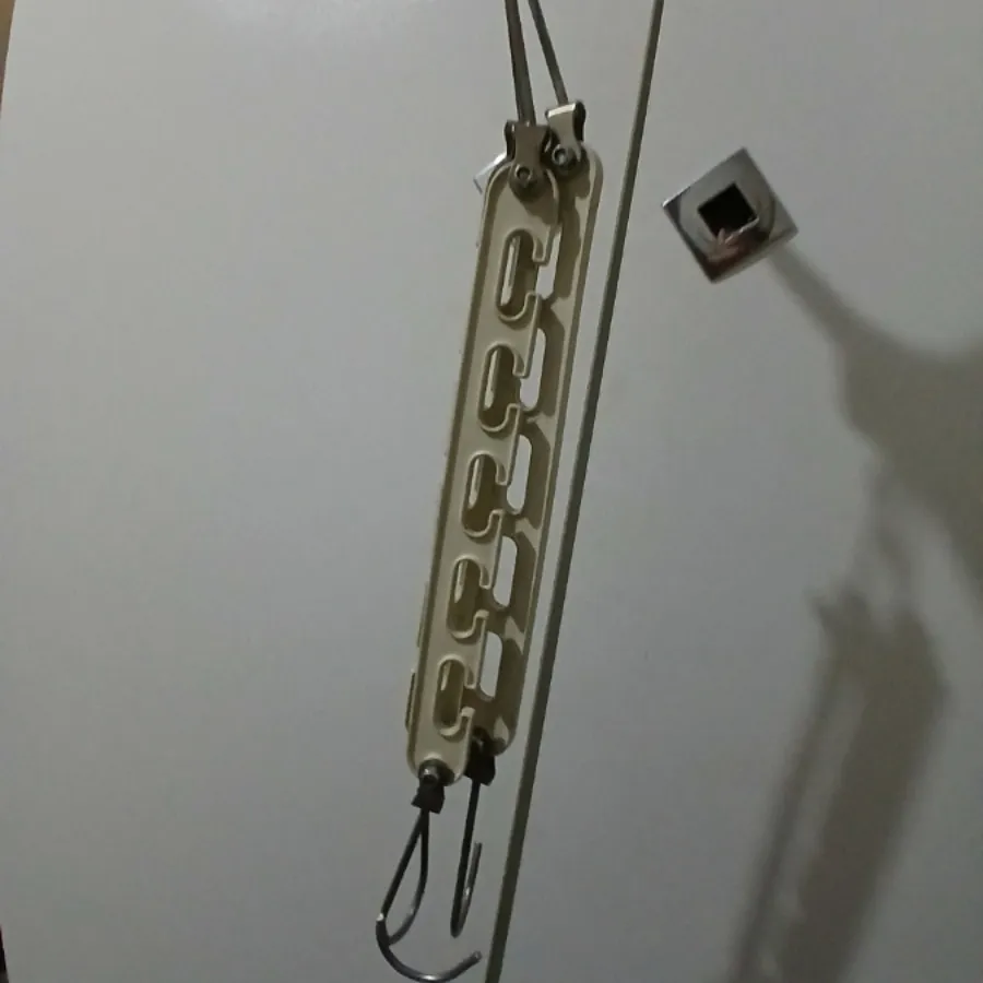 چوب لباسی وآویز لباس