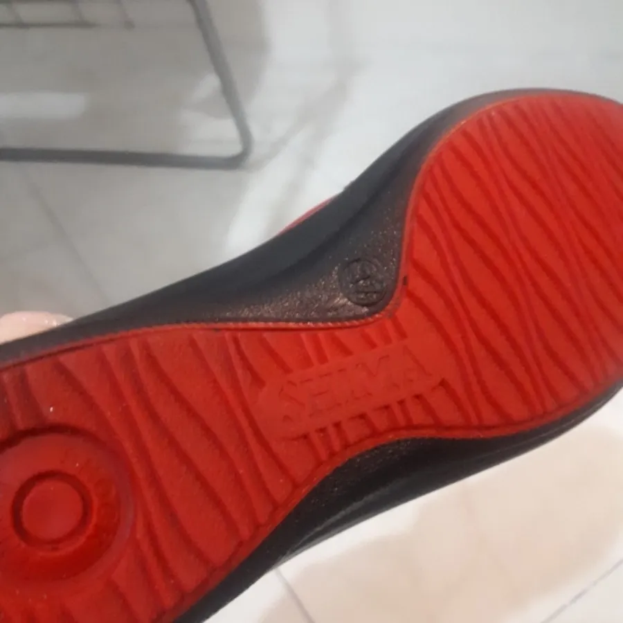 کفش شیما قرمز