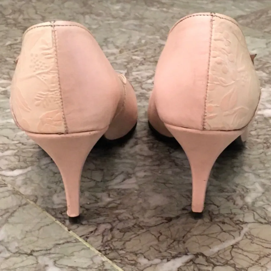 کفش پاشنه بلند