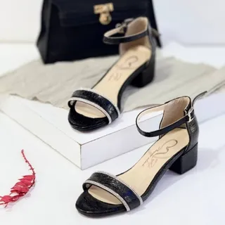 کفش پاشنه کوتاه شیک