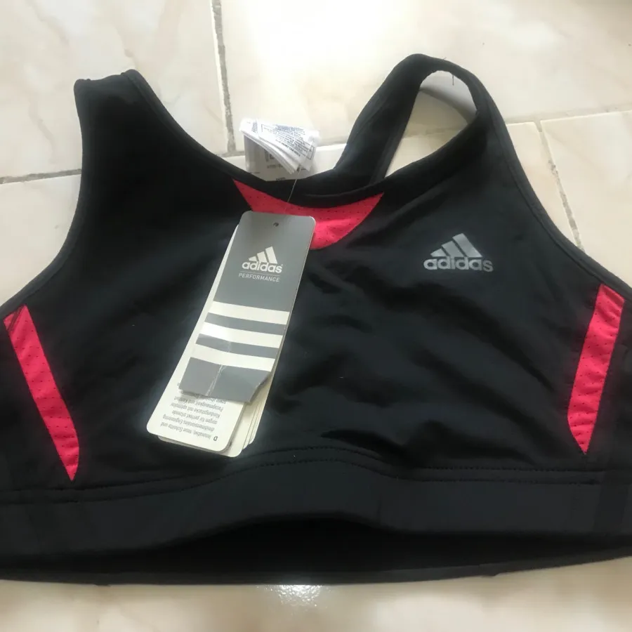 تاپ و شورت ورزشی ادیداس