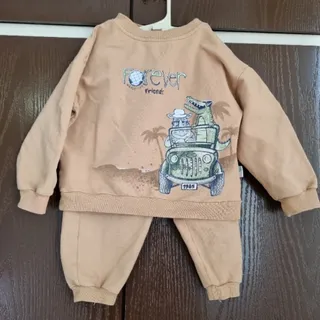 بلوز و شلوار بچگانه