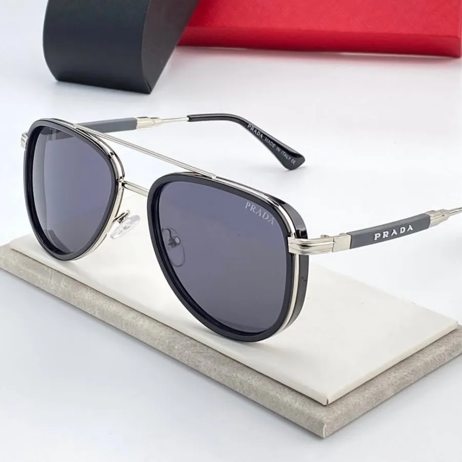 عینک پرادا اسپرت