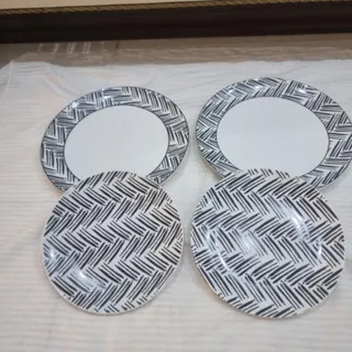 بشقاب و پیش دستی