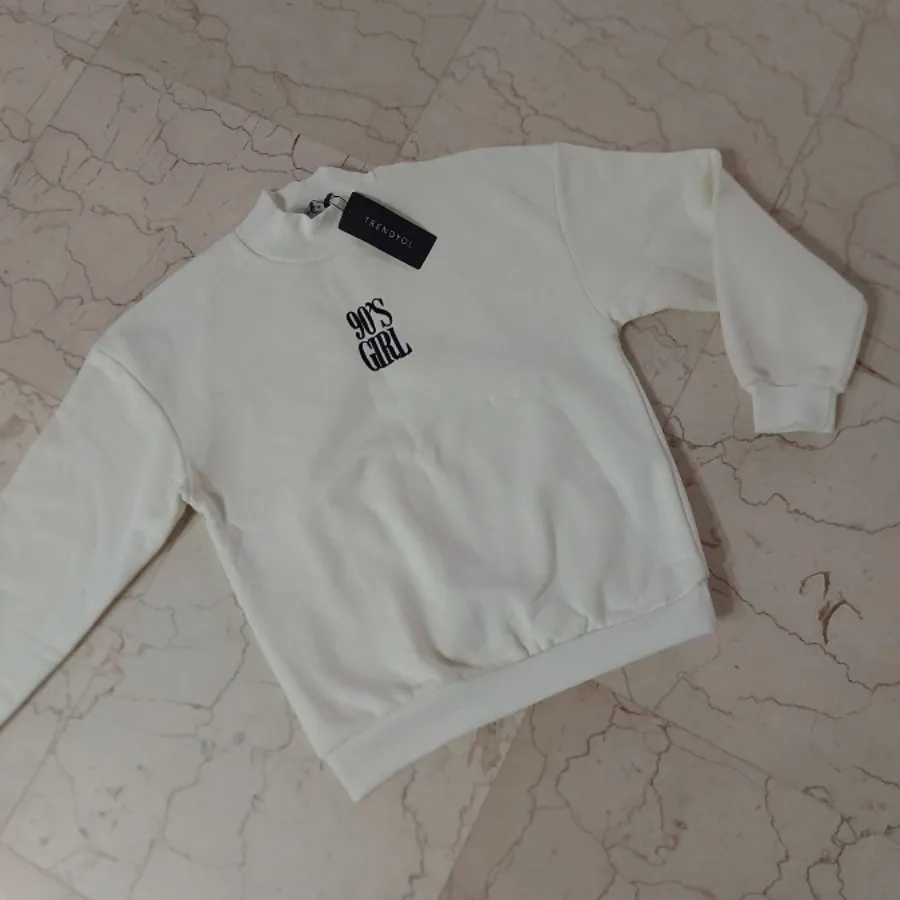 سویشرت  تو کرکی دخترانه