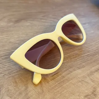 عینک آفتابی سفید