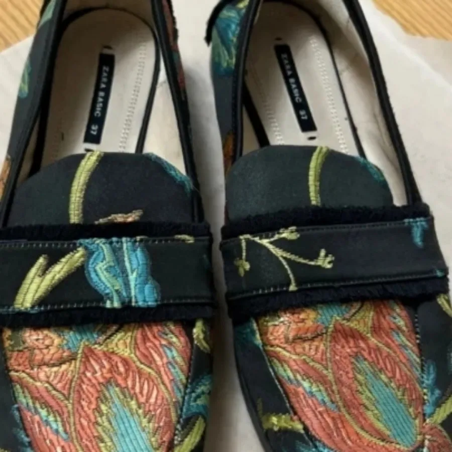 کفش کالج سایز 37