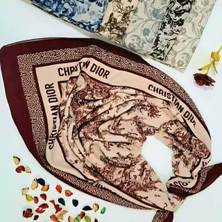 روسری پلیسه