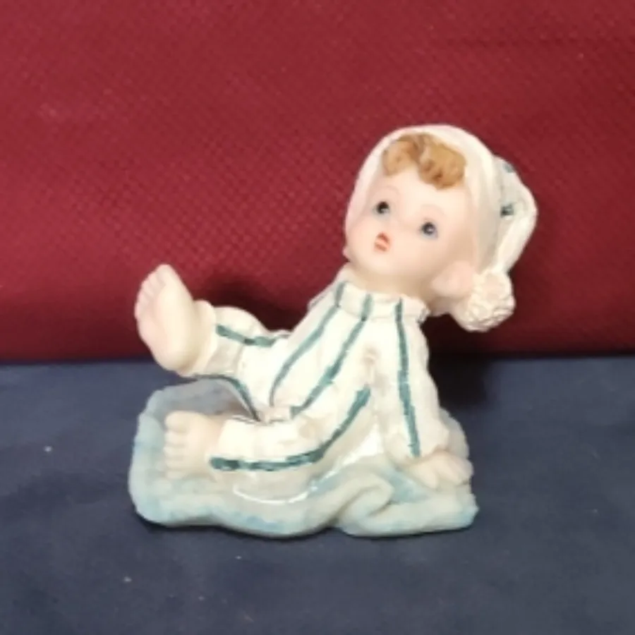 مجسمه کودک پلی استری