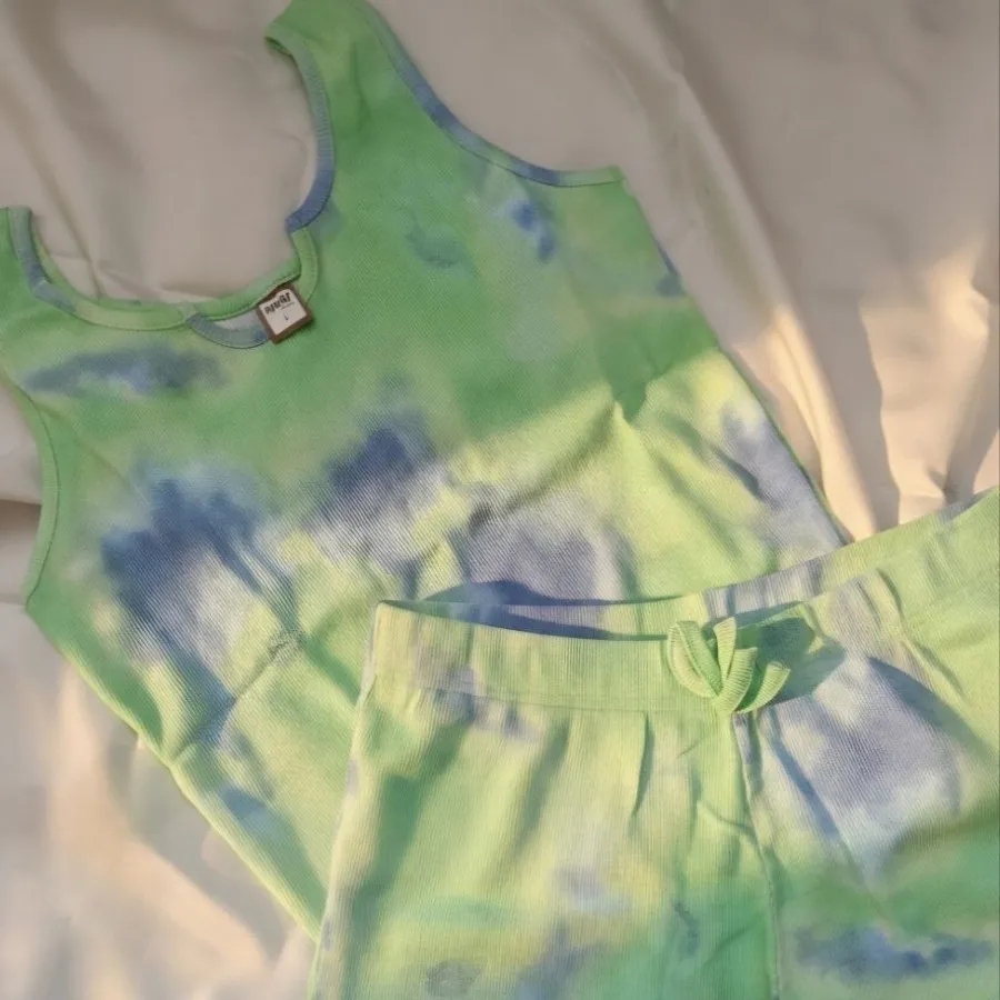 تاپ و شلوارک آبرنگی