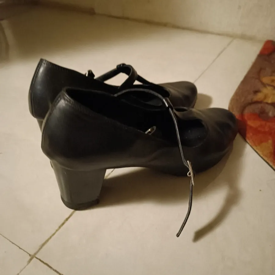 کفش چرم کارنیک