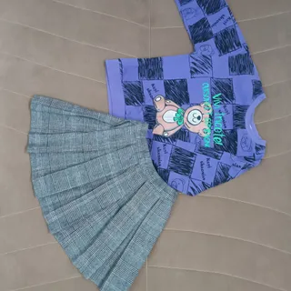 بلوز و دامن