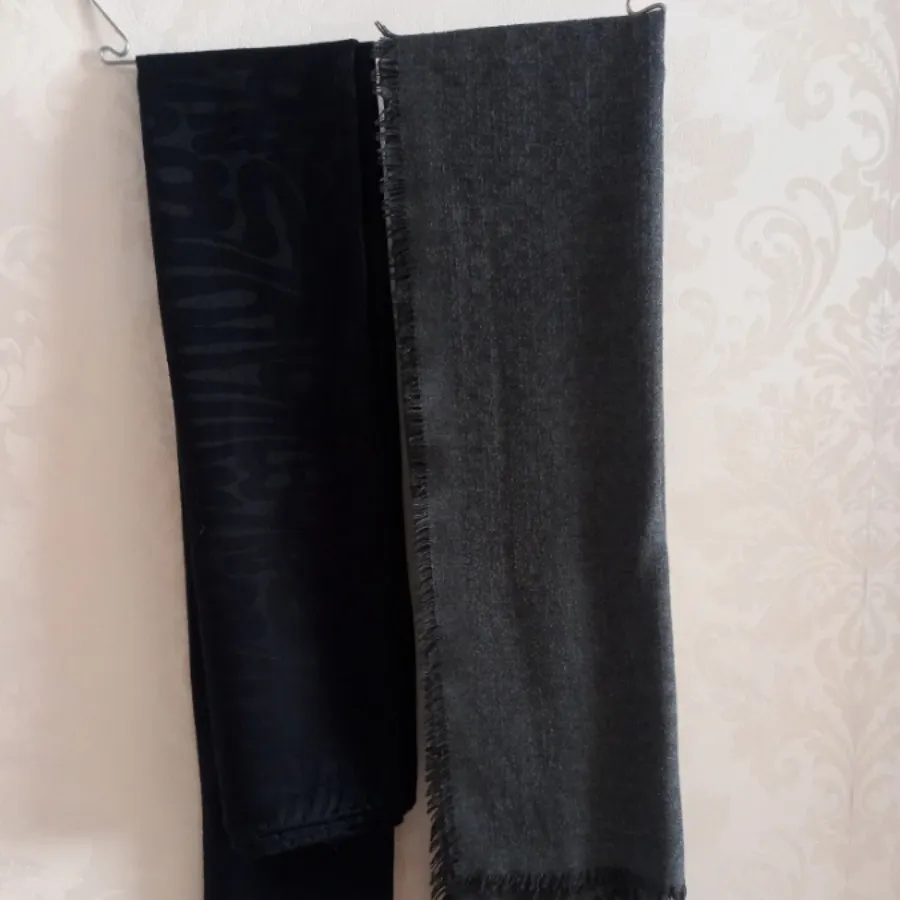 روسری مشکی و طوسی تک رنگ