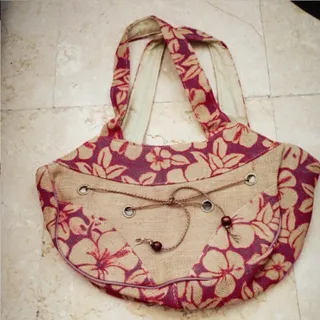 کیف ساحلی کنفی