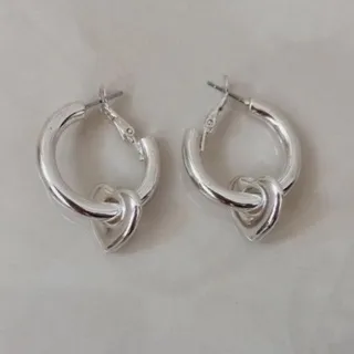 گوشواره جذاب و زیبا