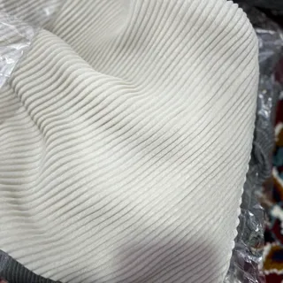 شال پلیسه کرم