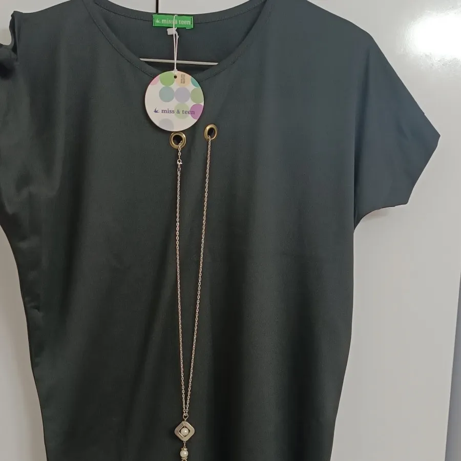 تیشرت مشکی نو زنجیر دار