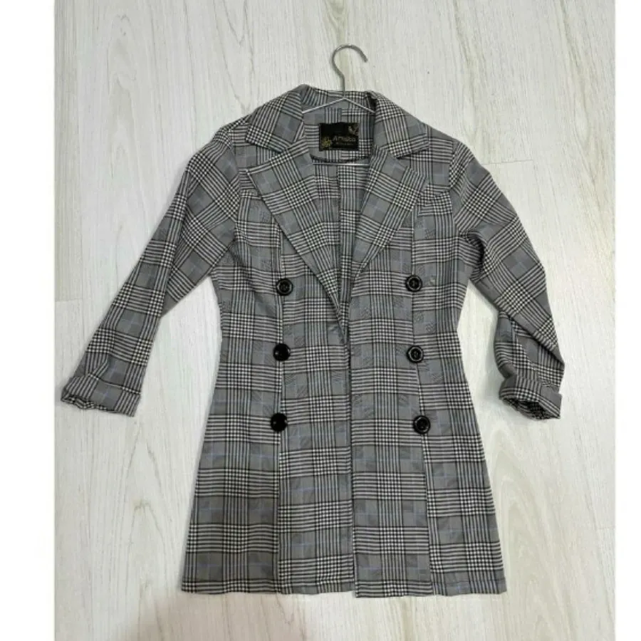 کت چهارخونه