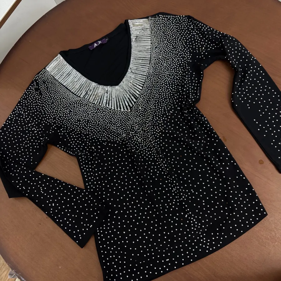 بلوز زیر مانتو یا کتی