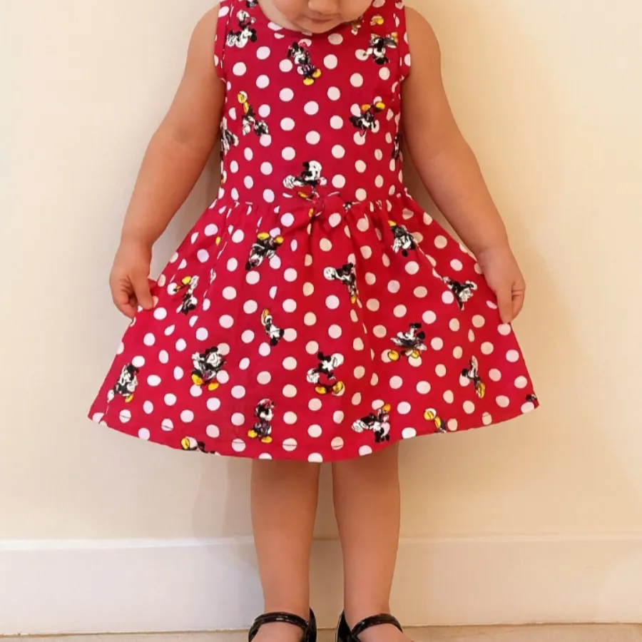 پیراهن دخترانه