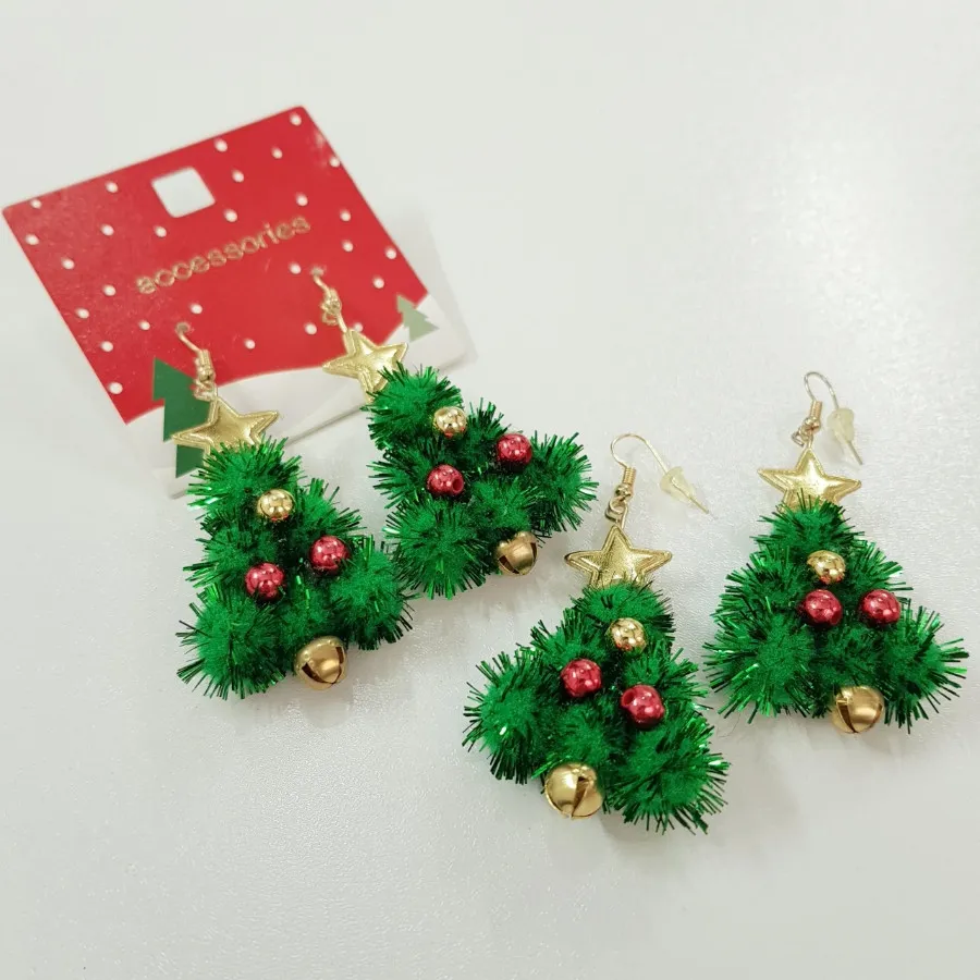 گوشواره کاج کریسمسی