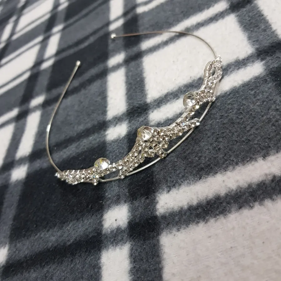 تاج مو - نگین دار