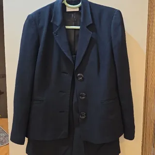 کت و دامن بسیارخوش دوخت