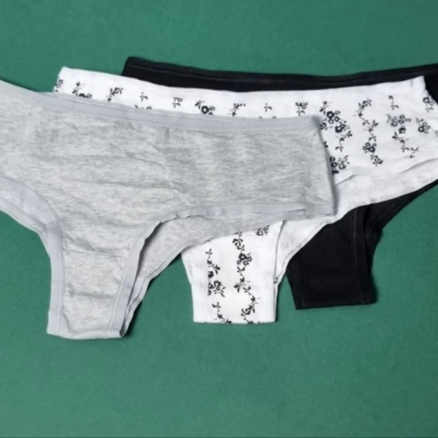 شورت زنانه نخی اسمارا