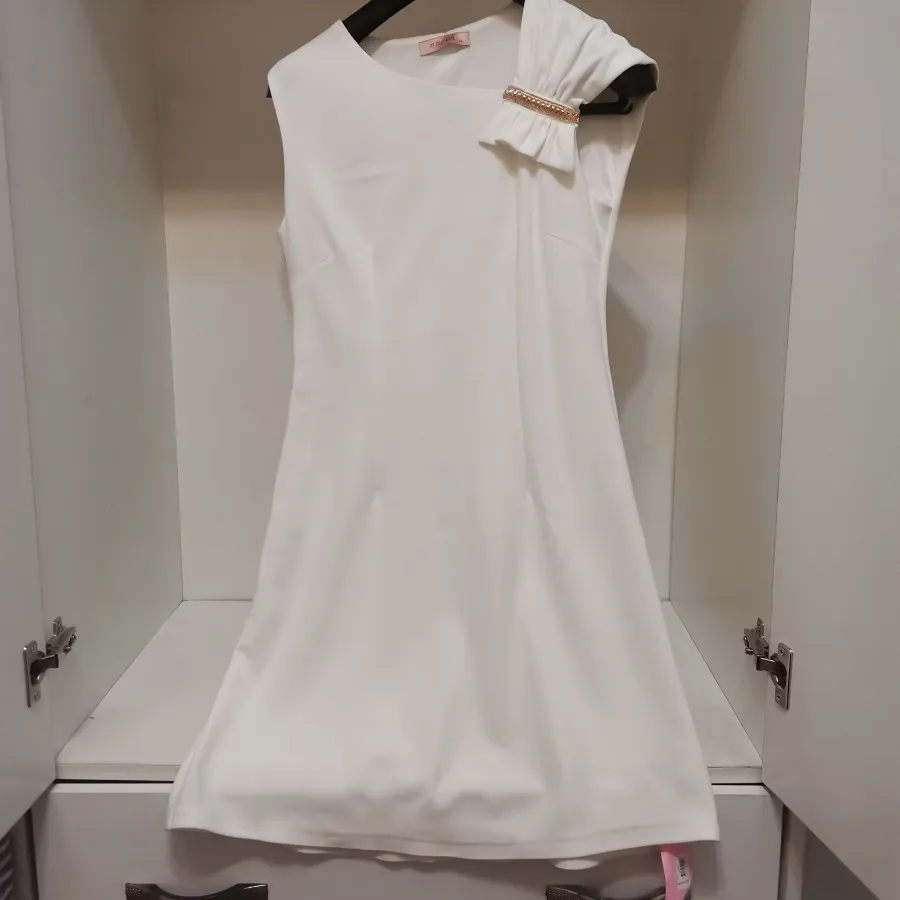 لباس سفید مجلسی