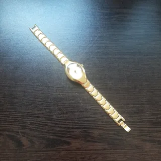 ساعت طلایی زنانه