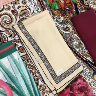 روسری کرم طلایی ابریشم