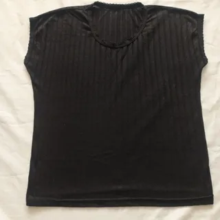 تی‌شرت زنانه