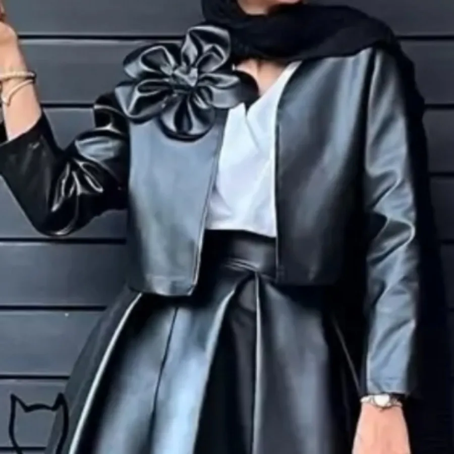 کراپ کت چرمی طرح گل