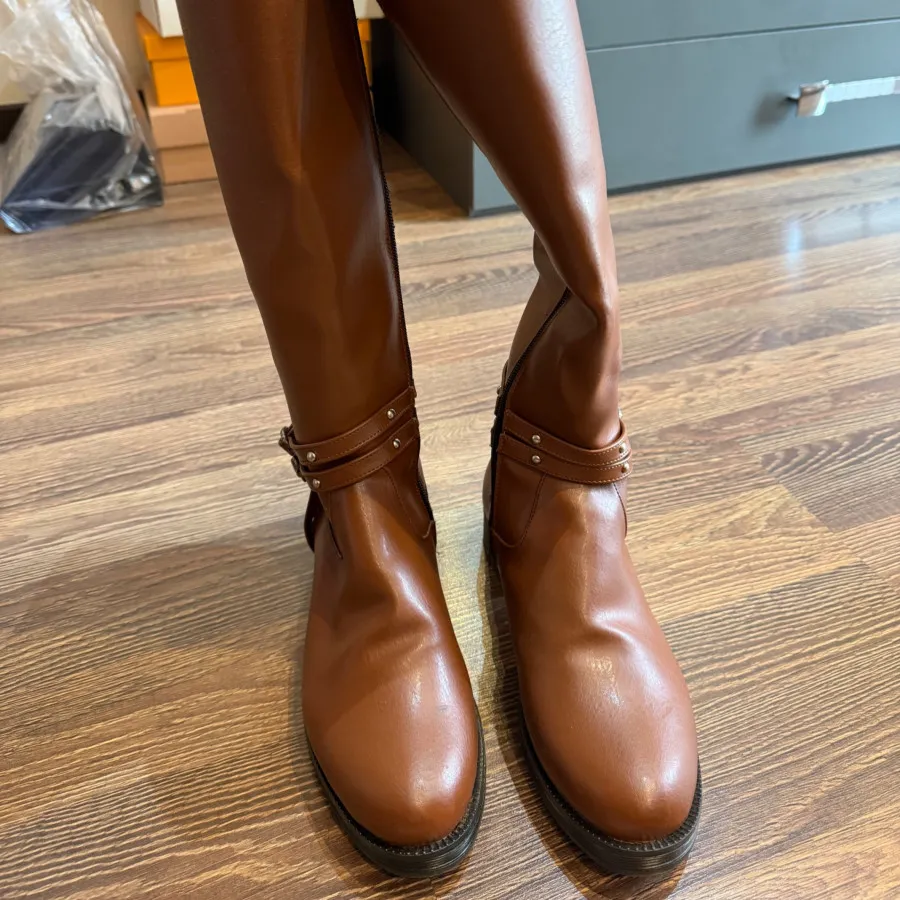 بوت بلند قهوه ای