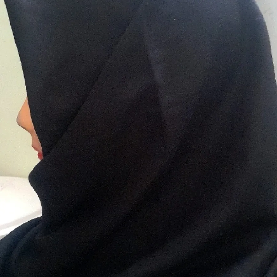 روسری مشکی نخی