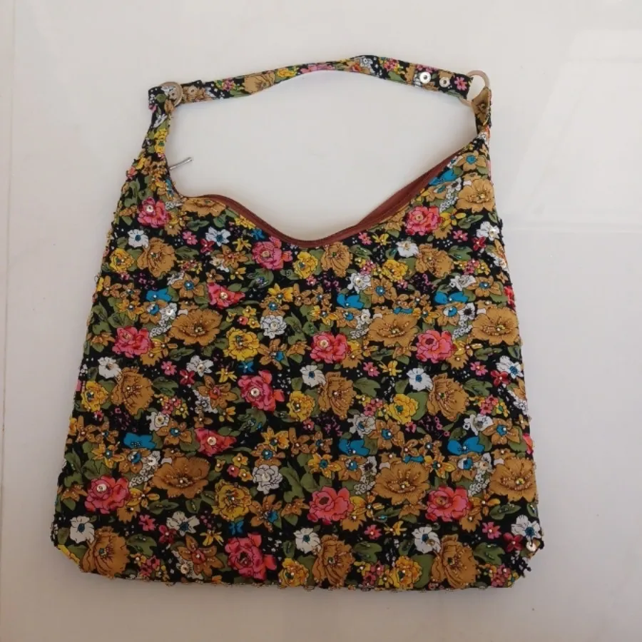 کیف منجوق دوزی