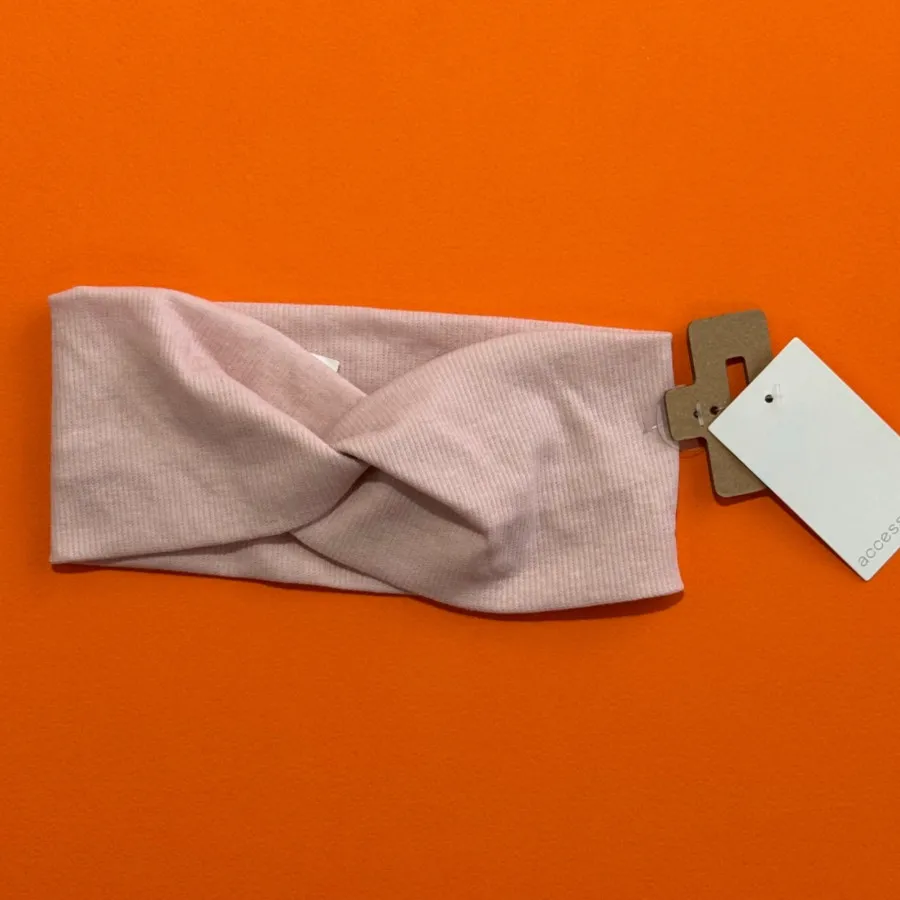 هدبند صورتی