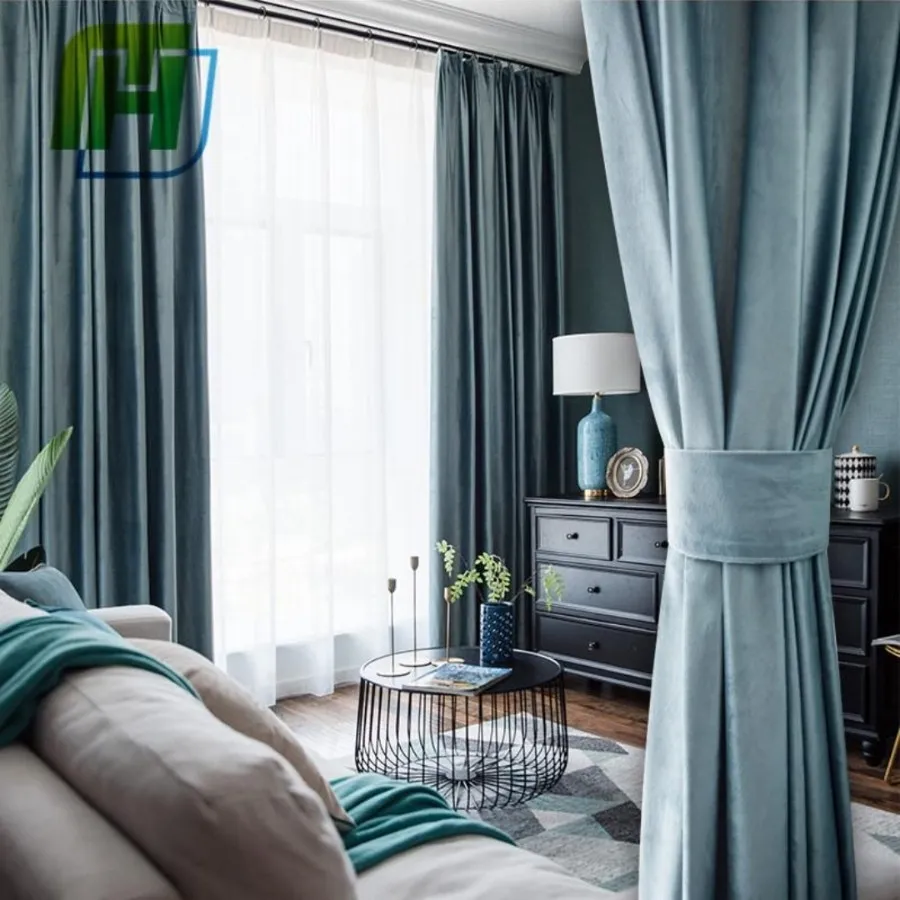 پرده مخمل آلمانی