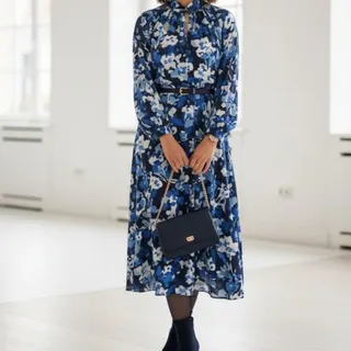 پیراهن گلدار